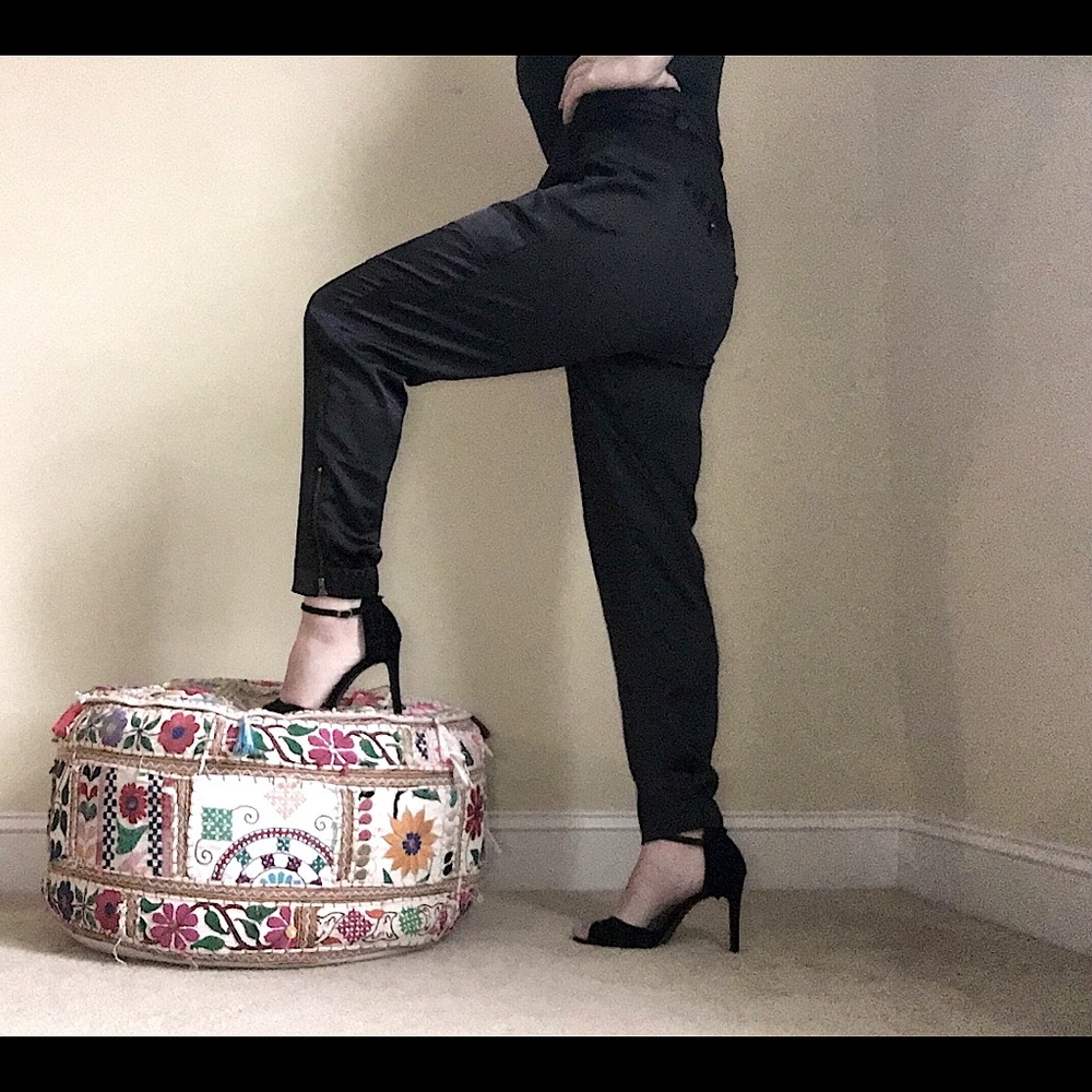 🌃NWT! Sporty CHIC BLK Satin Jogger - Picture 2 of 16